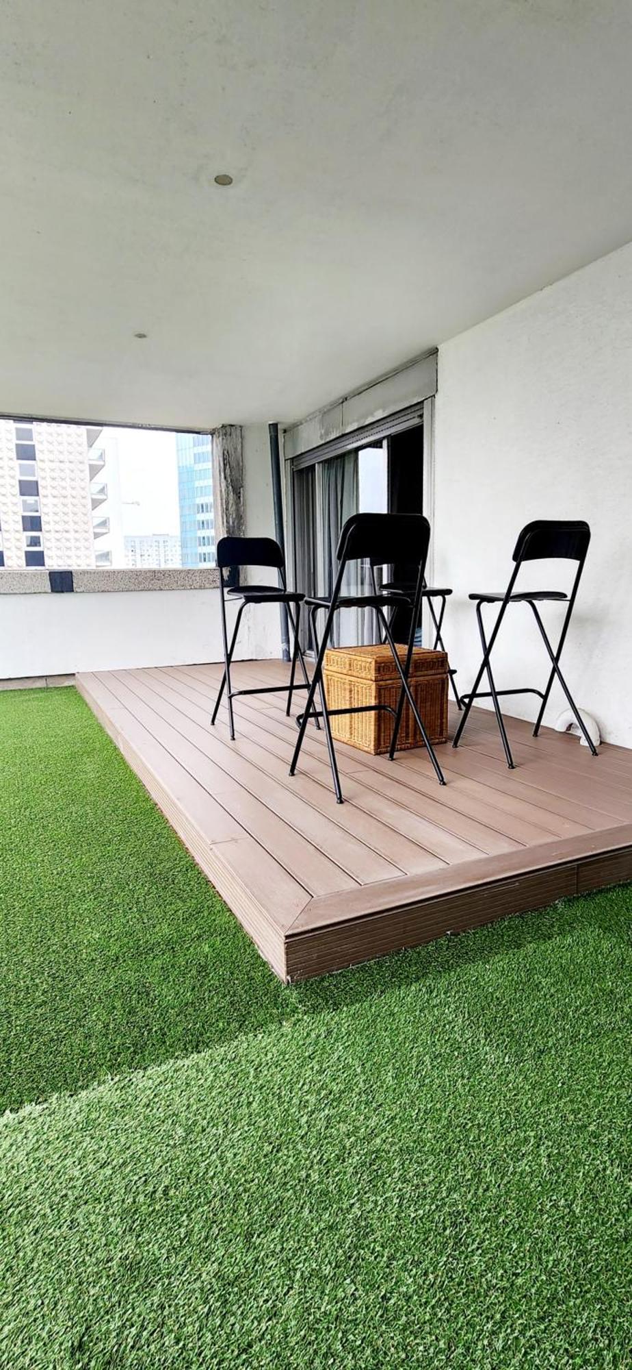 Appartement & Expansive Terrace: Urban Oasis In Paris! Courbevoie